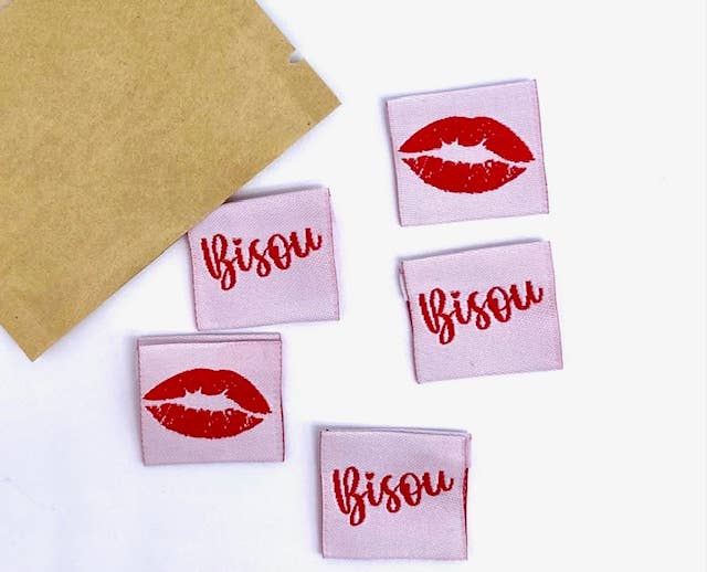 Étiquette Tissée à Coudre Pliée "BISOU"