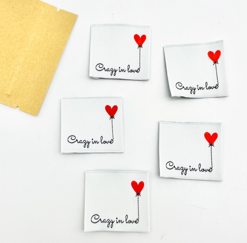 Étiquette à coudre : Crazy in love