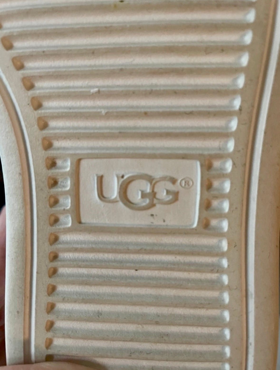 Sneakers UGG Noir & Blanc Taille 38
