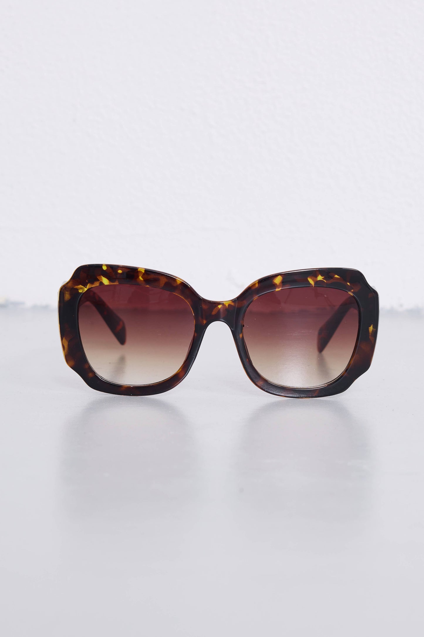 Lunettes de soleil  Modèle CV3110 Brun