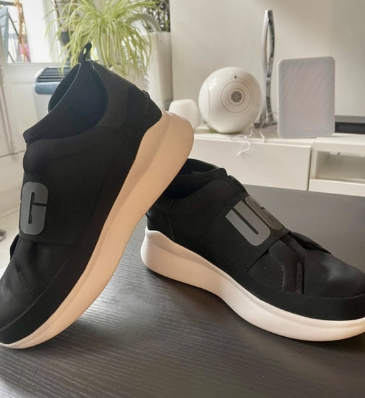Sneakers UGG  Noir & Blanc Taille 38